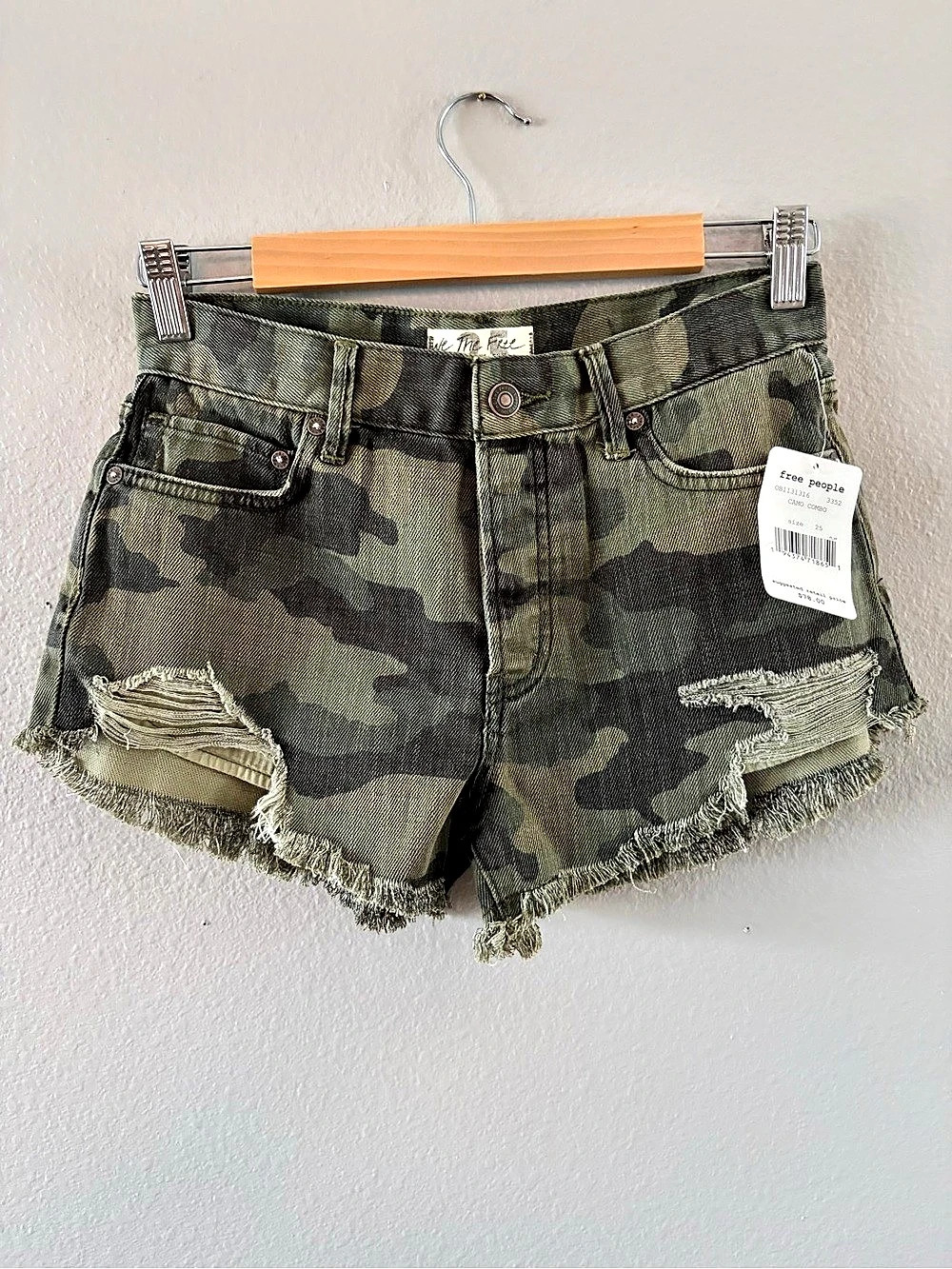 Free People We The Free Camo Combo Cutoffs Green & Black Small